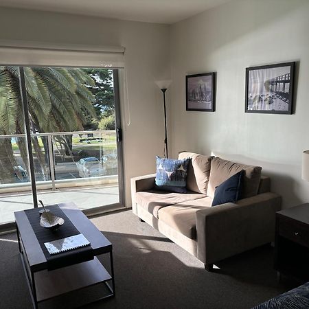 Apartament Waterfront@Waves Cowes Zewnętrze zdjęcie