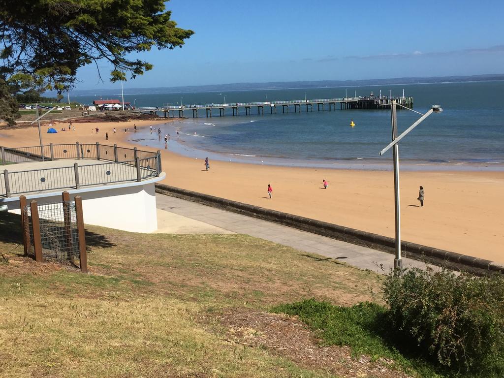 Apartament Waterfront@Waves Cowes Zewnętrze zdjęcie